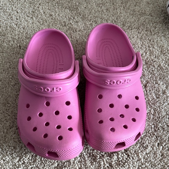 CROCS Kids Sandals - Vibrant Pink - Picture 1 of 1
